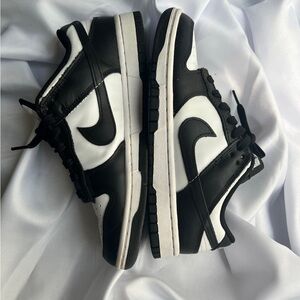 NIKE DUNKS “PANDA” Women size 8.5